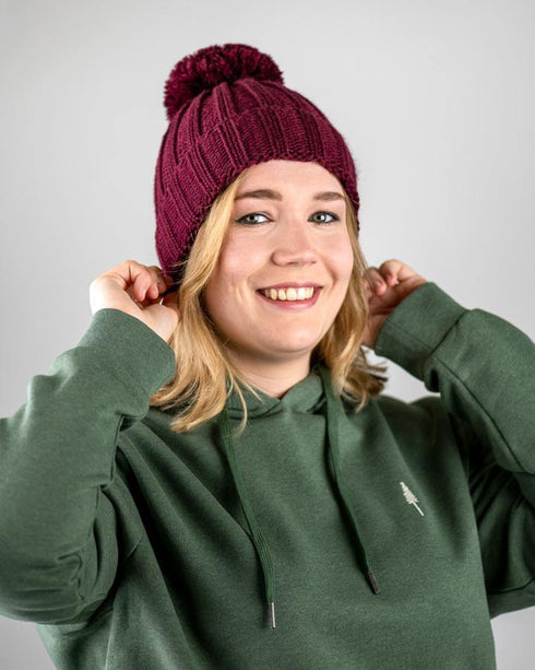 Treeanie Knitted Pom Pom Bordeaux